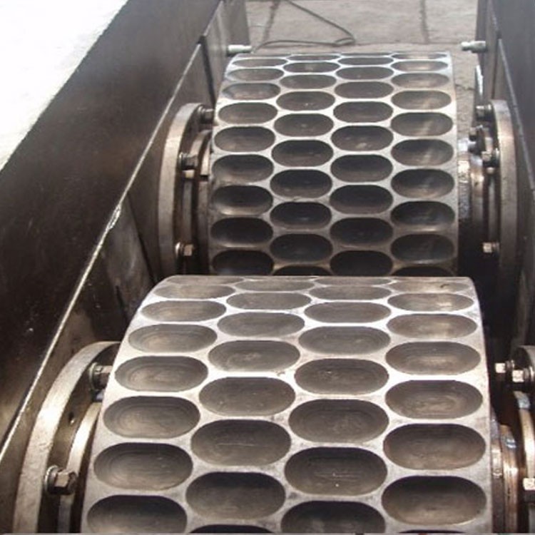 淬火方式對(duì)壓球機(jī)輥皮硬度的影響